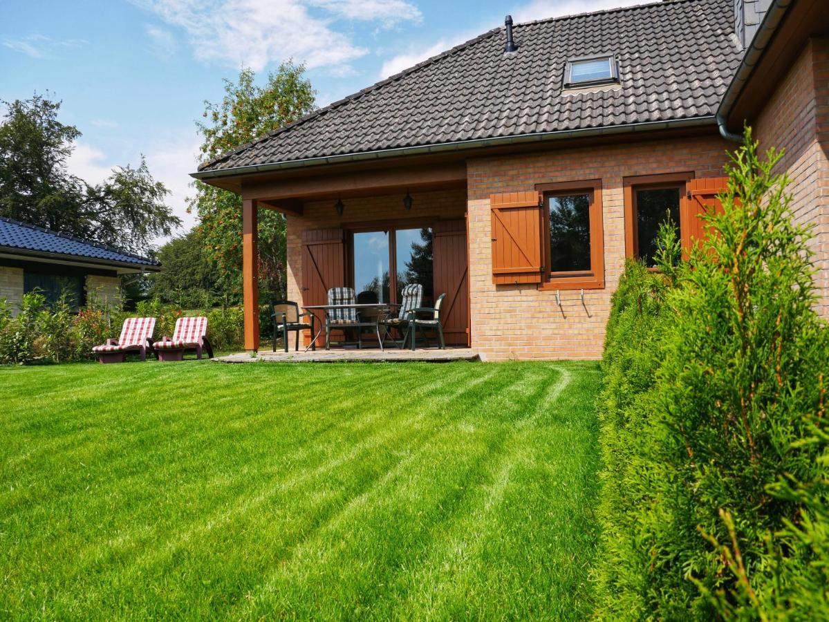 Landhaus Am See Von Robertville Waimes Bagian luar foto